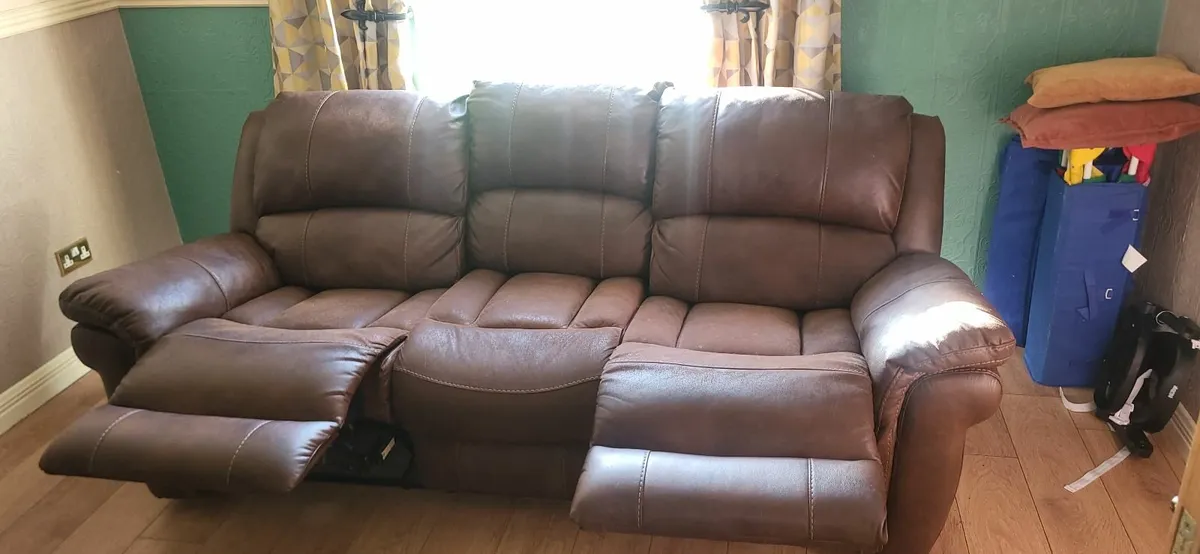 3 piece suite - Image 1