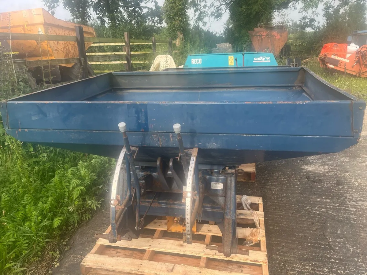 Sulky manure spreader - Image 4