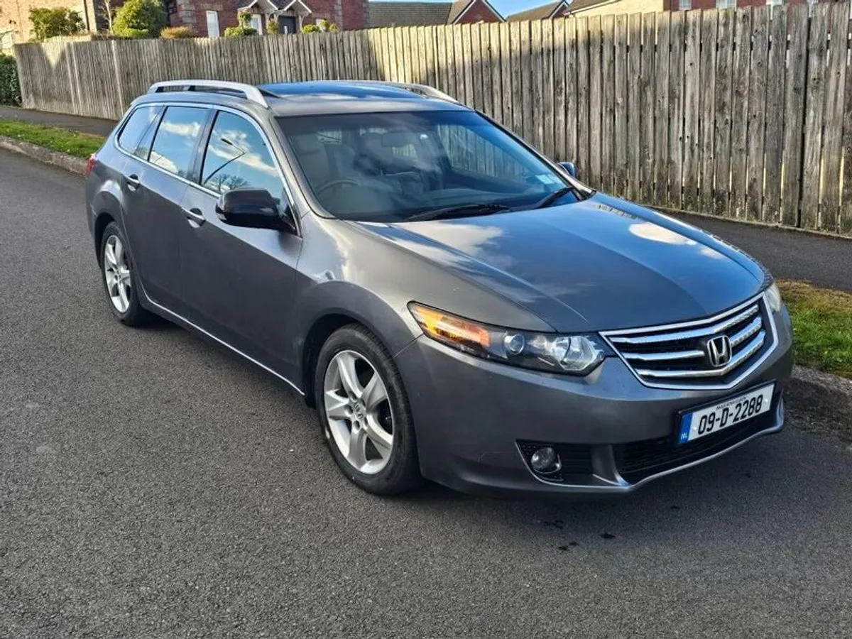 Honda Accord Estate EX - Image 1