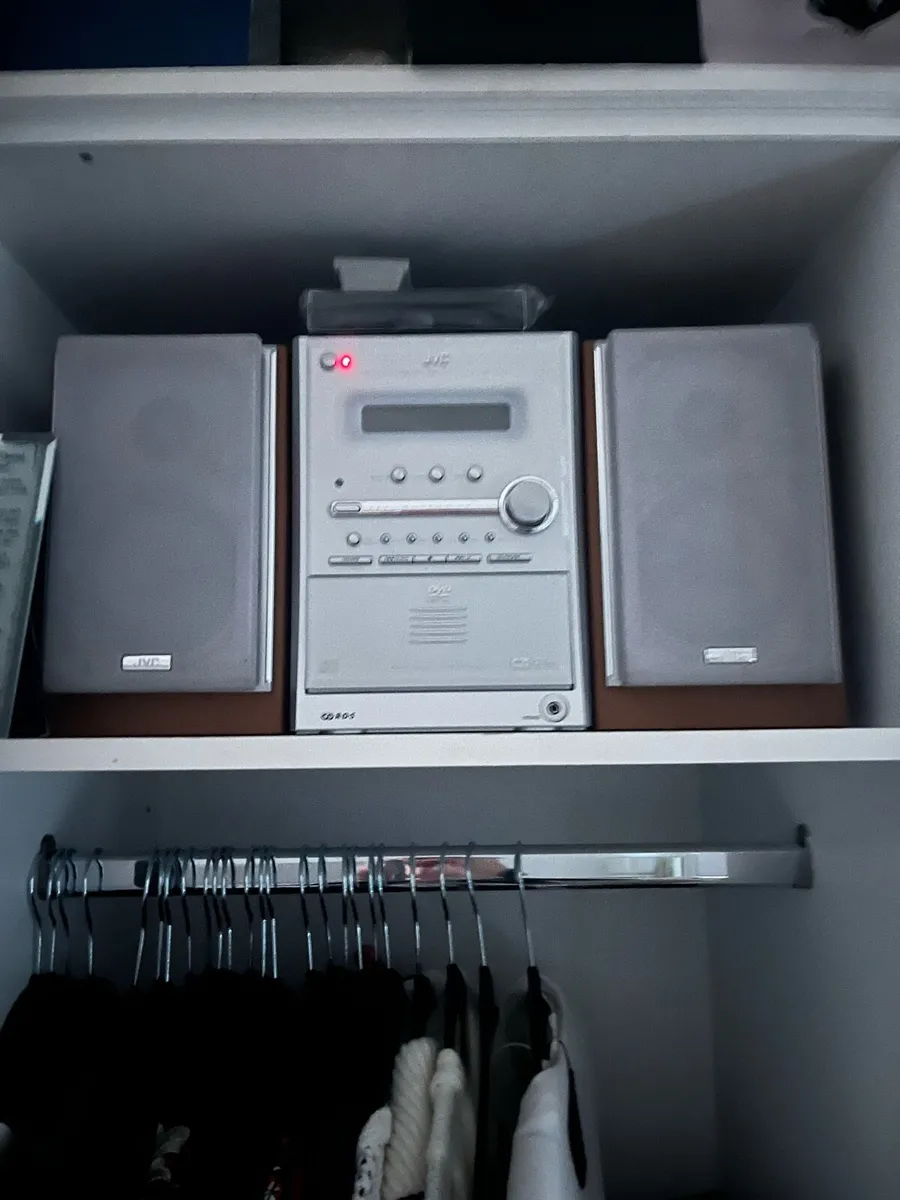 Radio/CD Player. - Image 4