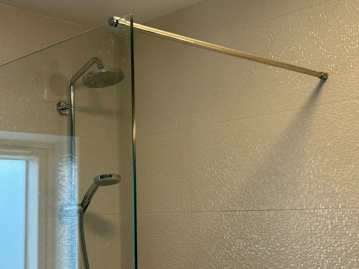 Glass Shower Screen & Bar - Image 2