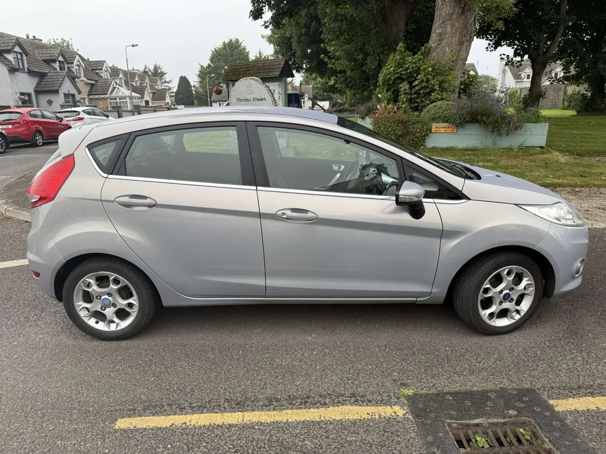 Ford Fiesta - Image 2