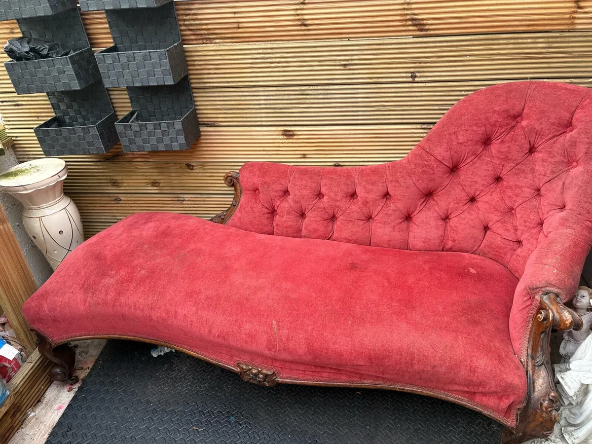 Antique chair - Image 1