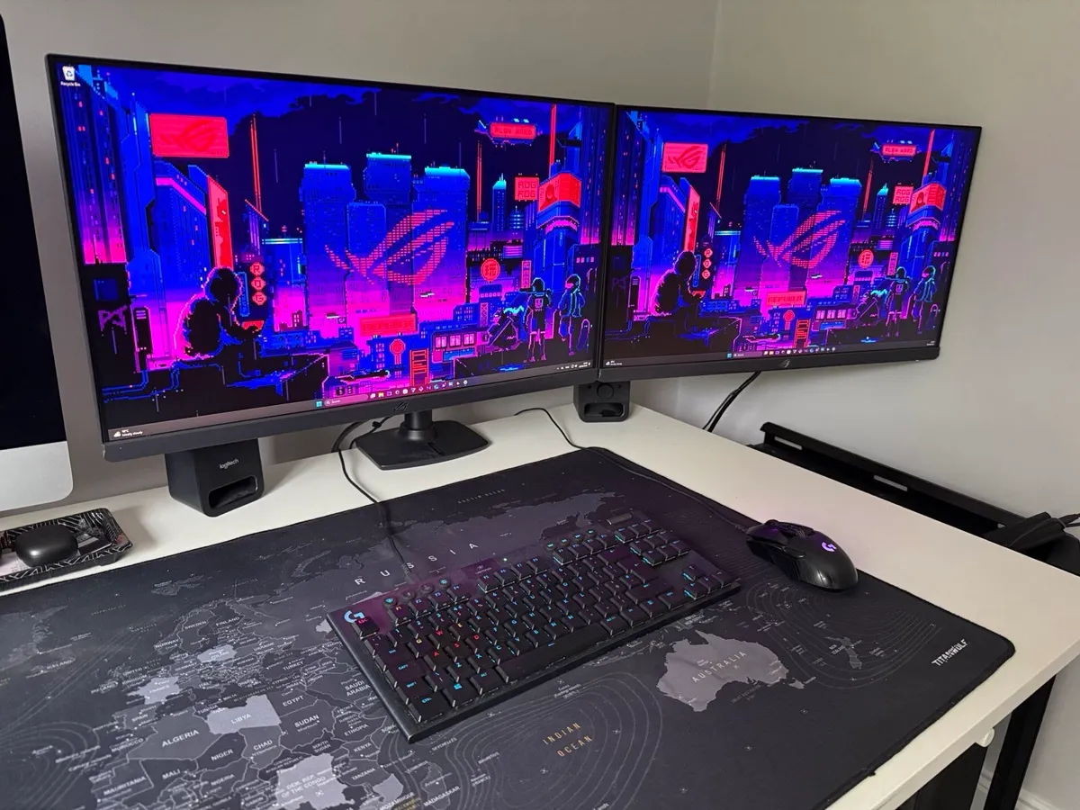 2x ASUS ROG Strix 27” Gaming Monitor