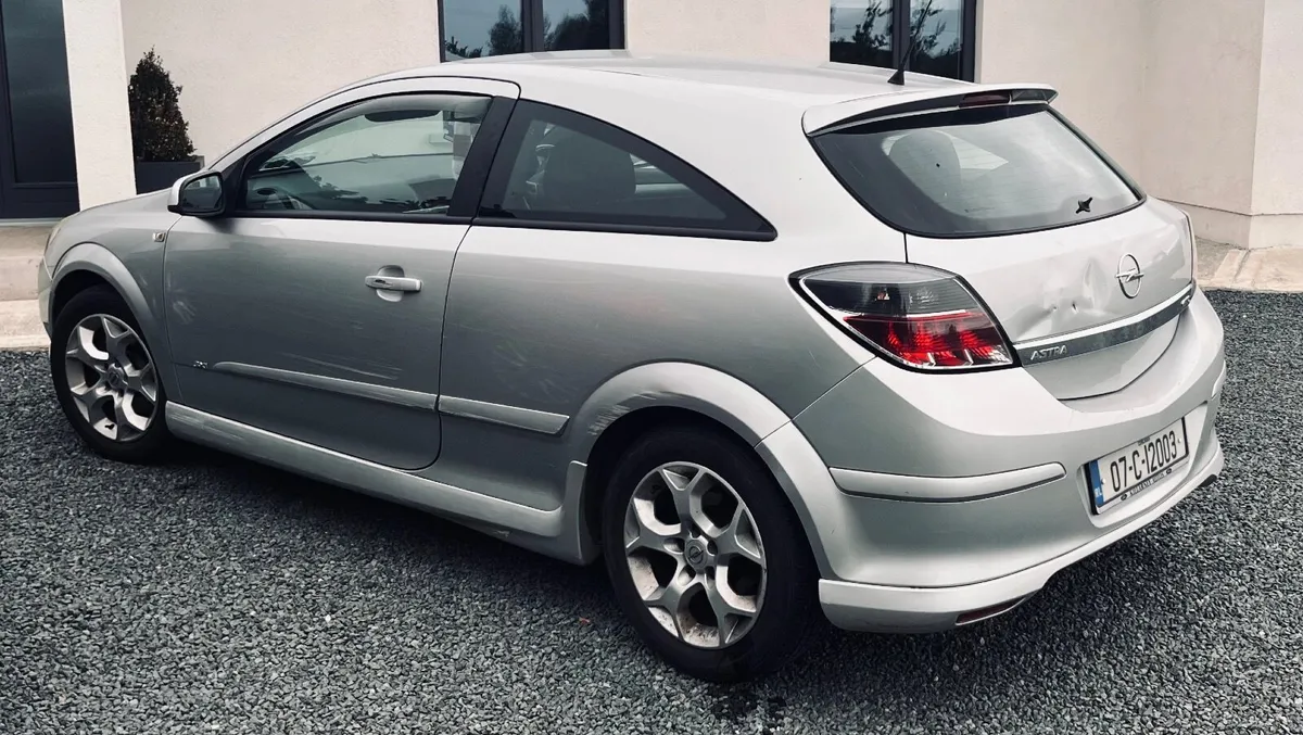 Opel Astra 2007 - Image 1
