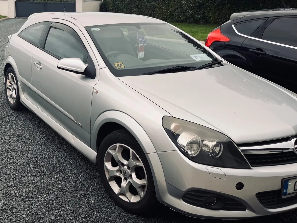 Opel Astra 2007 - Image 2