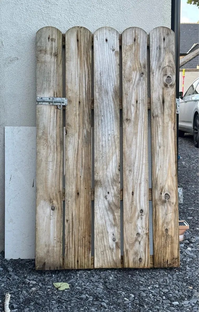 Gate - Image 1
