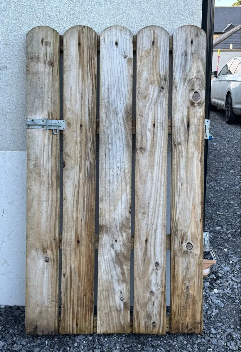 Gate - Image 2