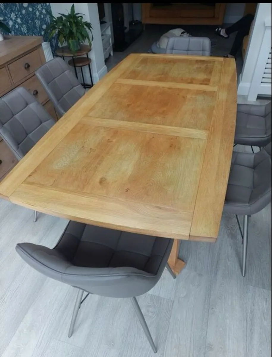 Oak Dining Table & 6 Chairs - Image 2