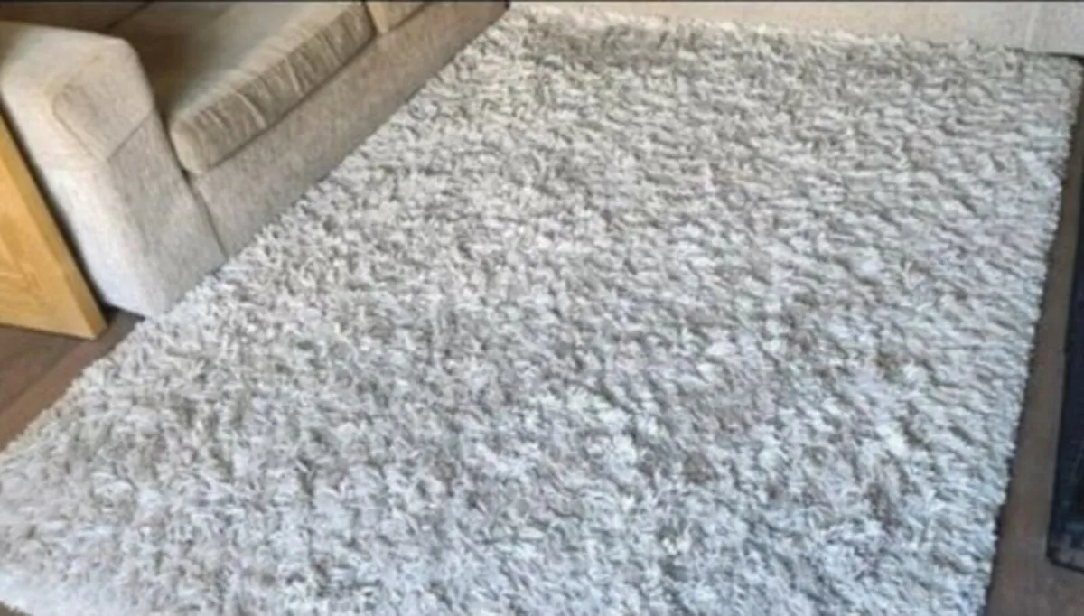 Large carpet 240x170