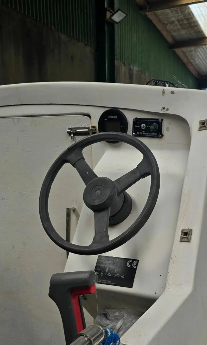 17 ft boat - Image 2