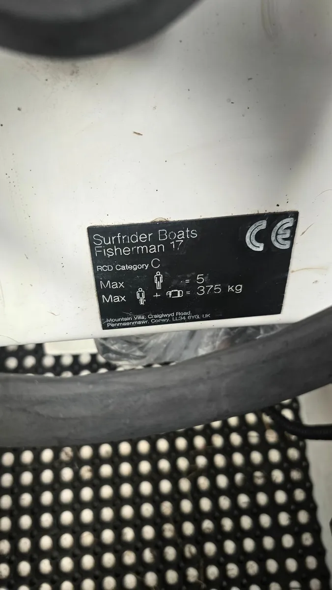 17 ft boat - Image 4