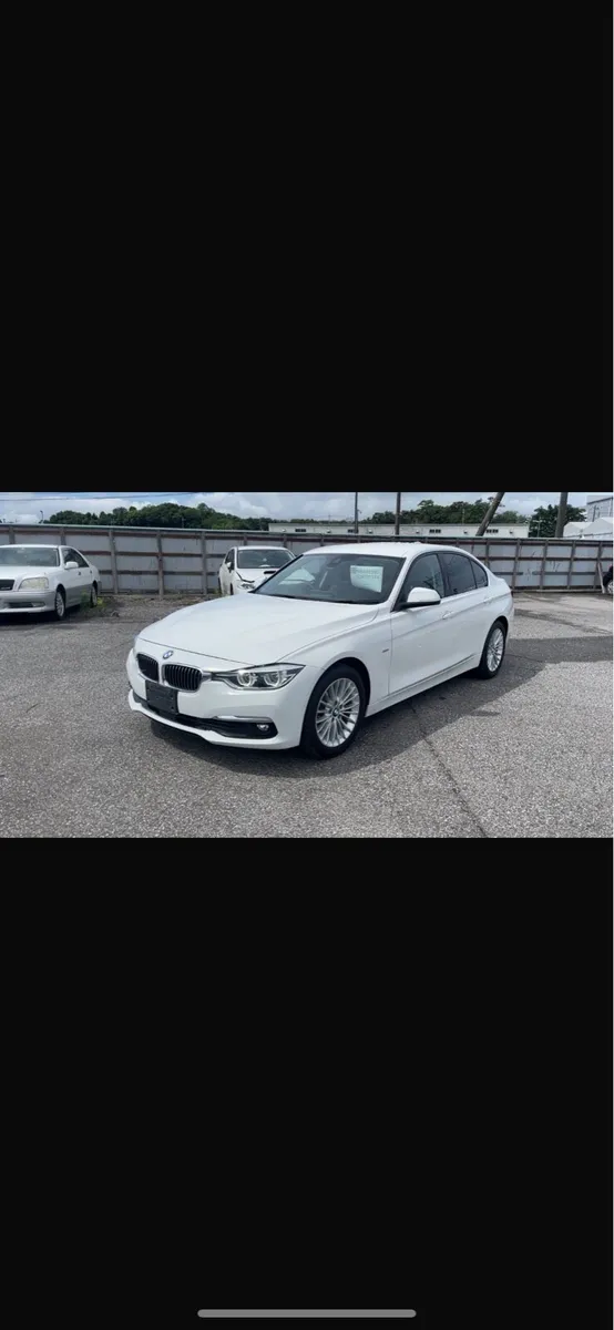 BMW 320D Luxury - Image 1