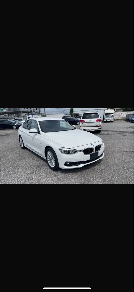 BMW 320D Luxury - Image 2