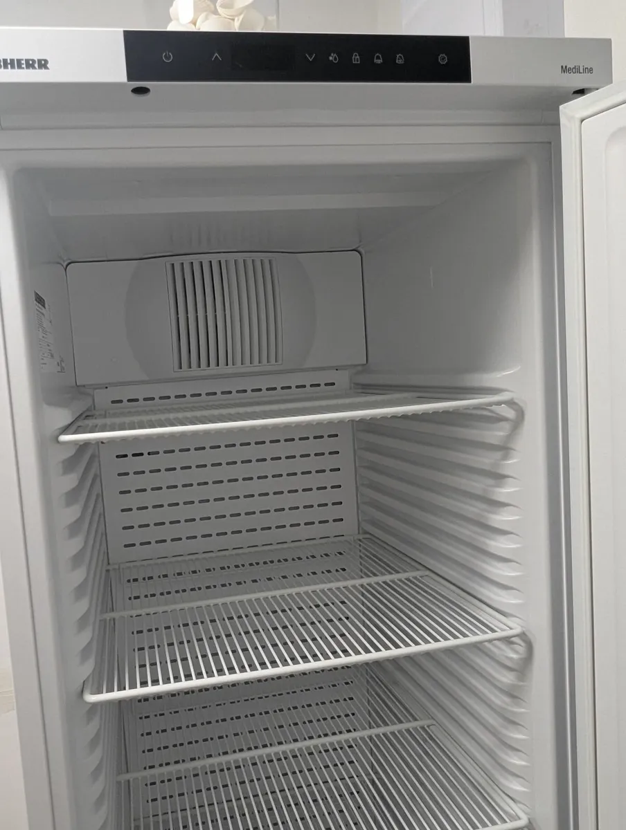 Medical Fridge - Image 4