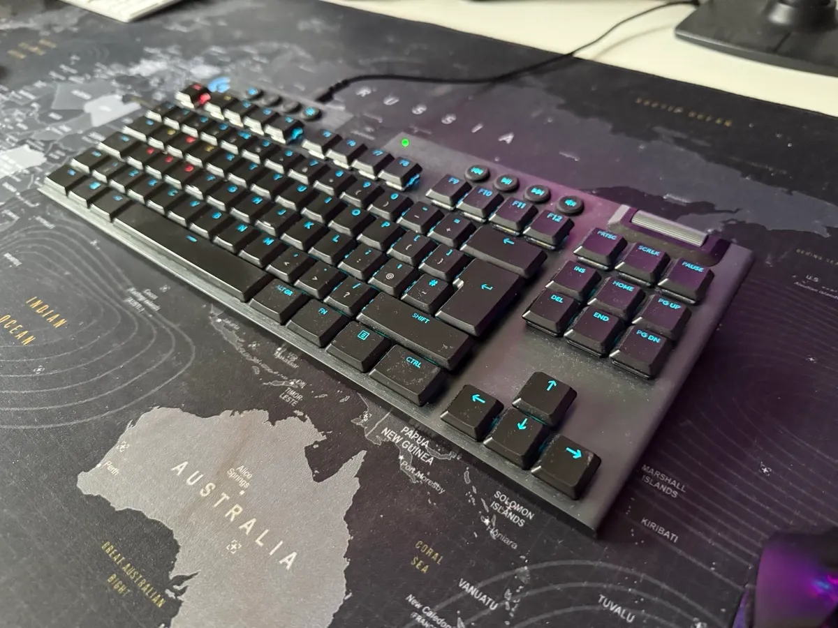 Logitech Wireless Keyboard & Gaming Mouse - Image 2