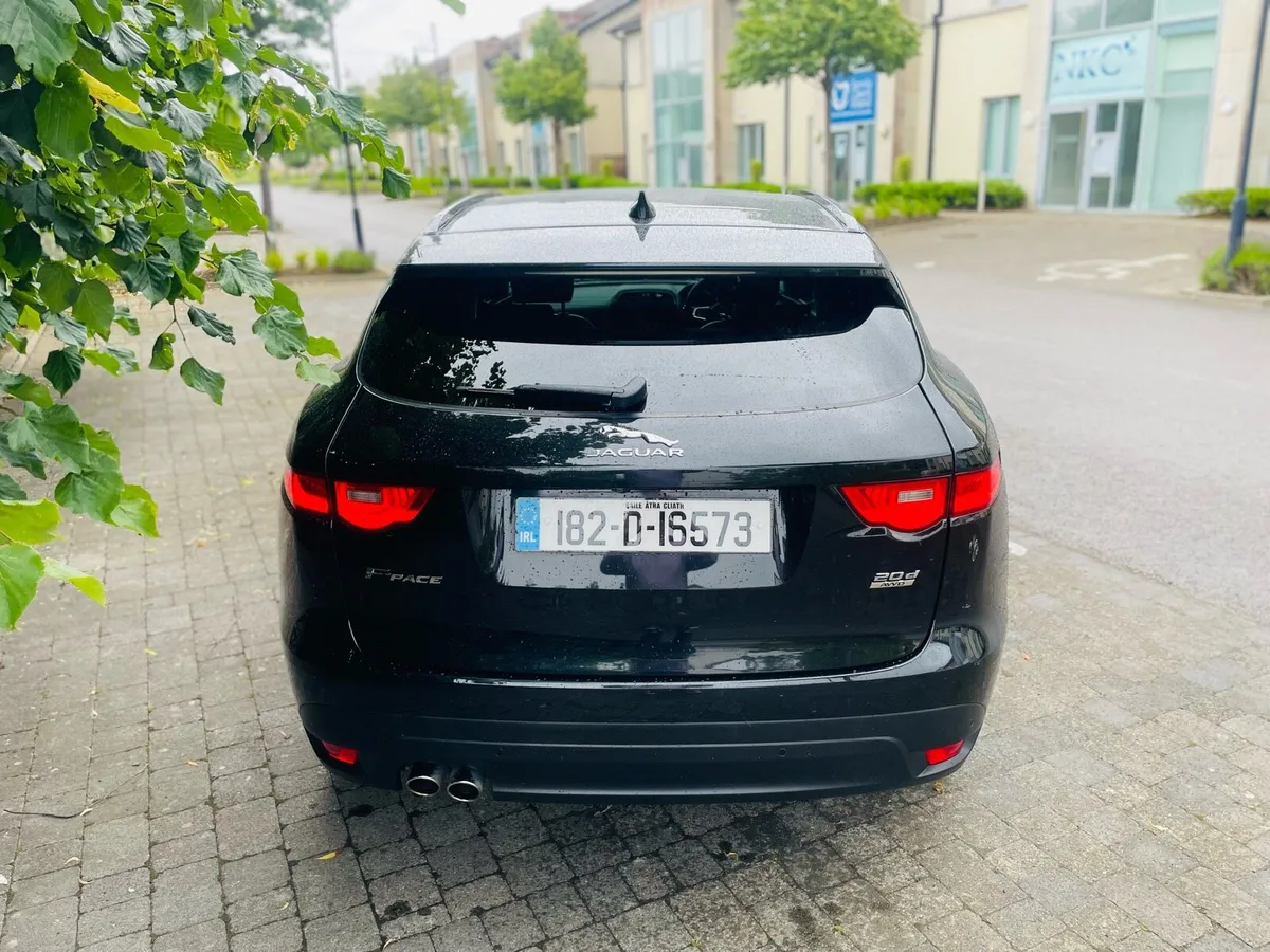 2018 (182) JAGUAR F-PACE 2.0D AWD PORTFOLIO - Image 4
