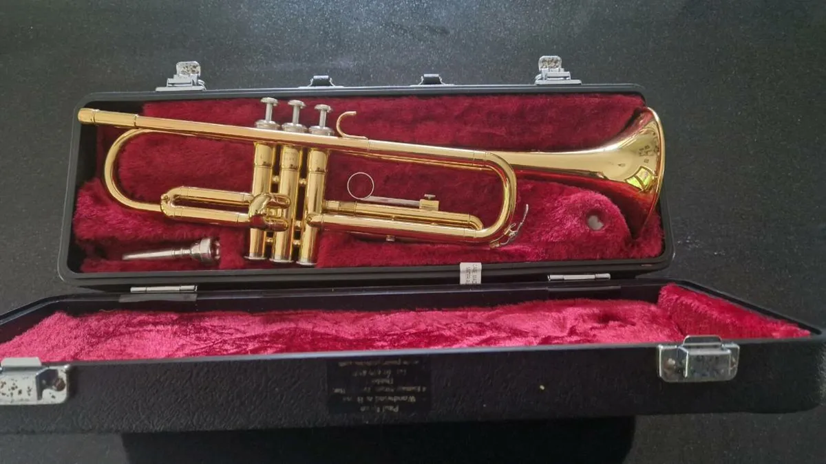 Yamaha YTR-1335 Trumpet – Excellent Condition - Image 2