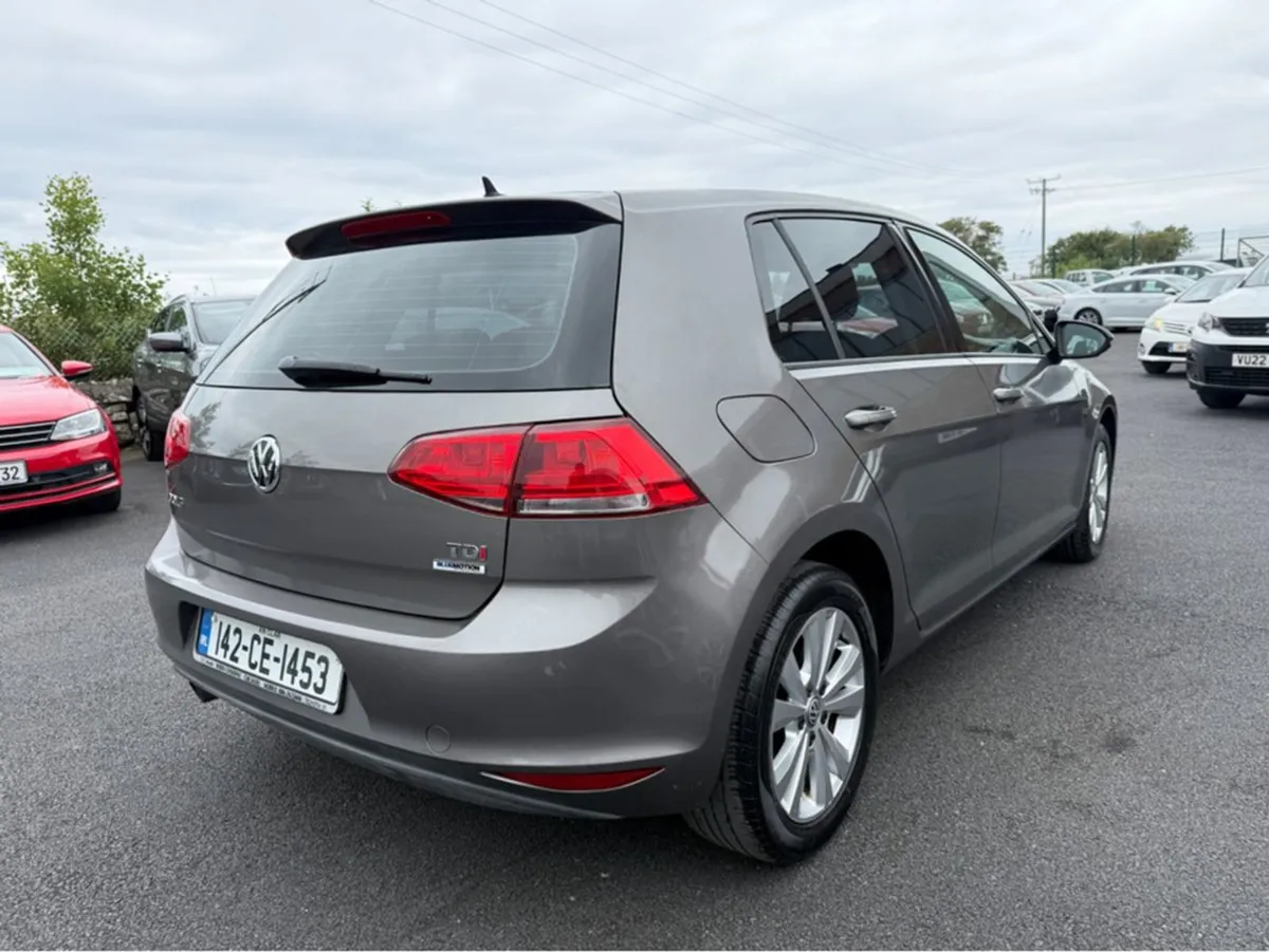 Volkswagen Golf 1.6 TDI SE Bluemotion Technology - Image 4