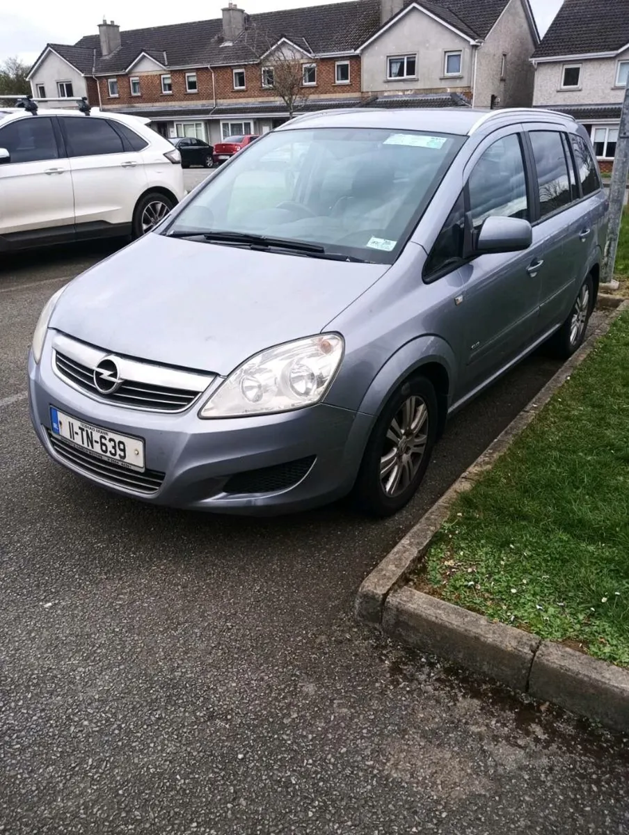 Opel Zafira - Image 1
