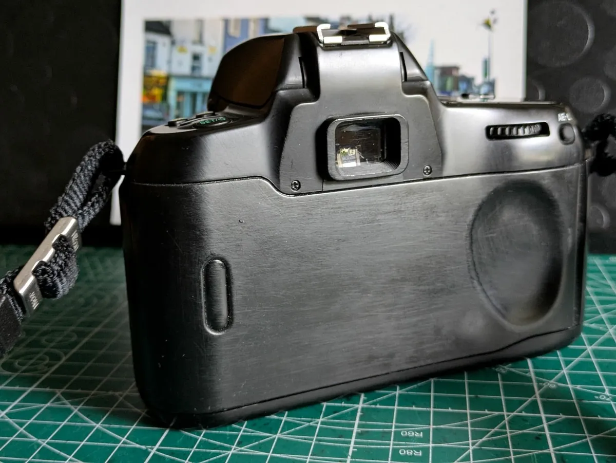 🎞️ Nikon F70 autofocus film SLR camera - body - Image 3