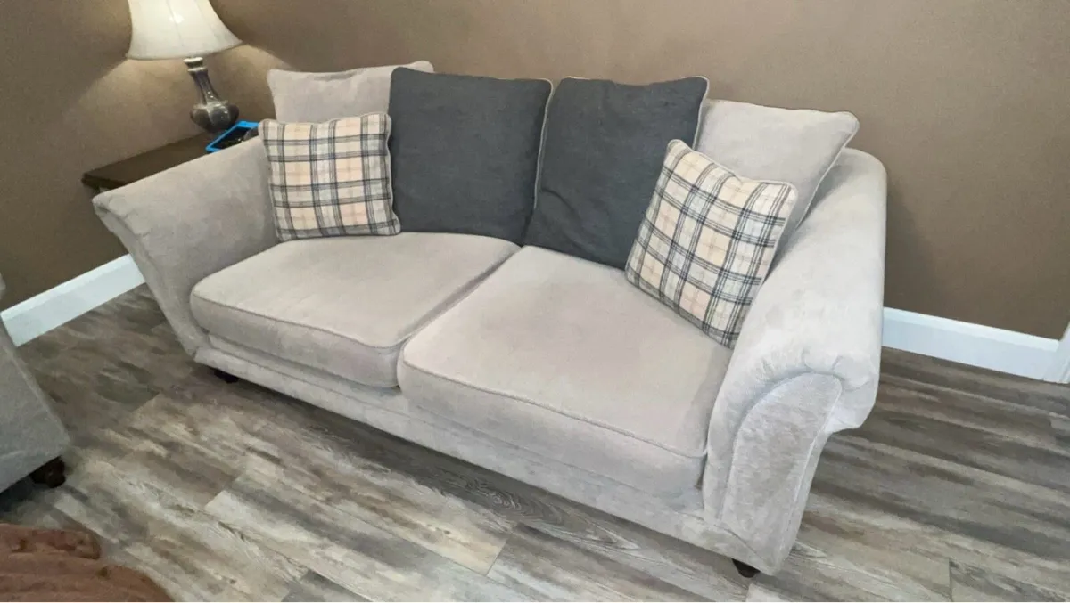 3 piece suite - Image 2
