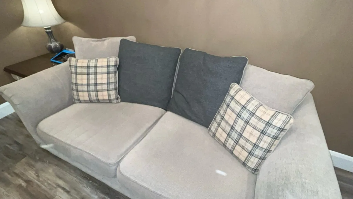 3 piece suite - Image 3