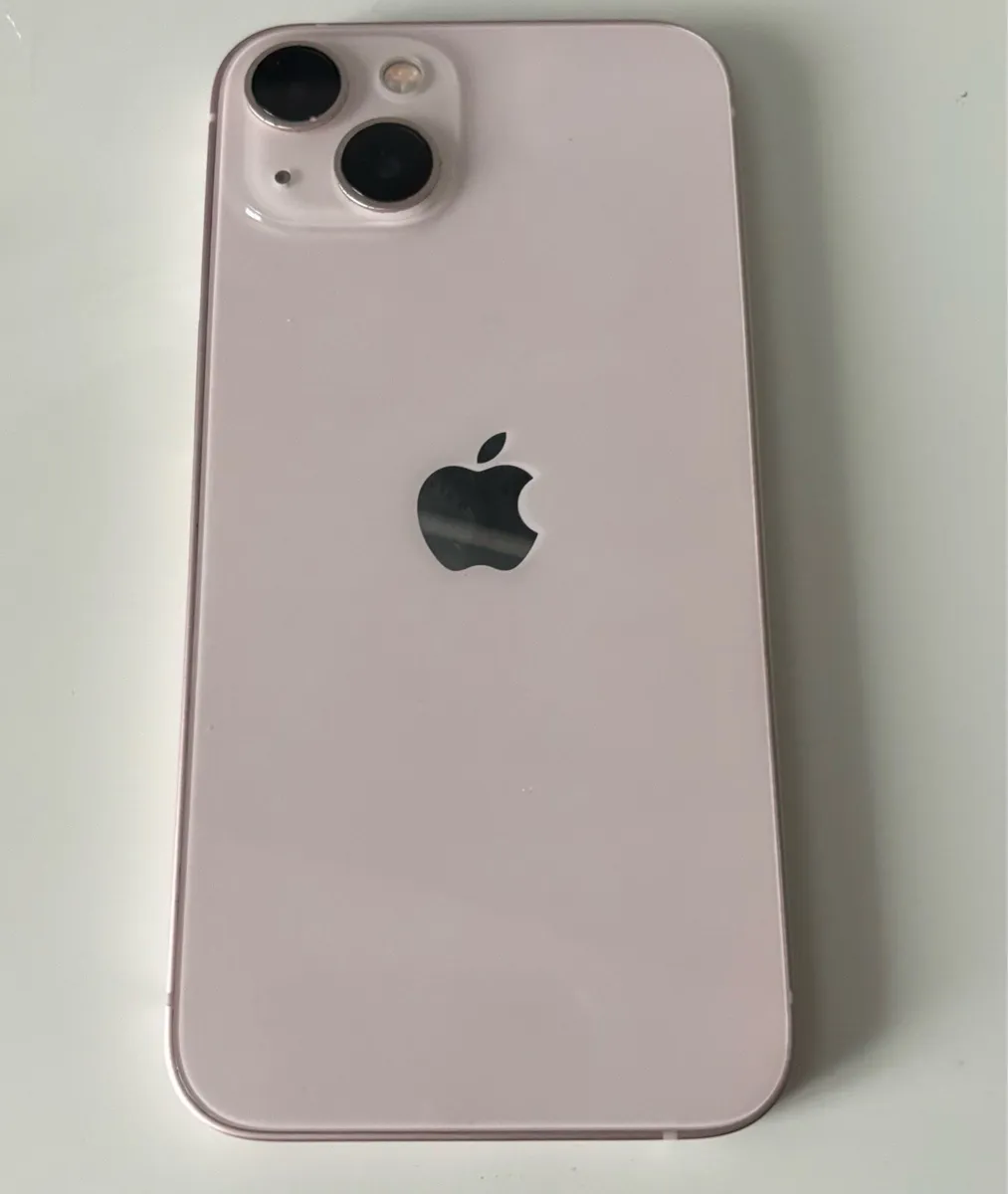 iPhone 13 - Image 1