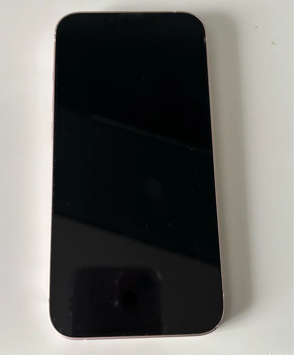 iPhone 13 - Image 2