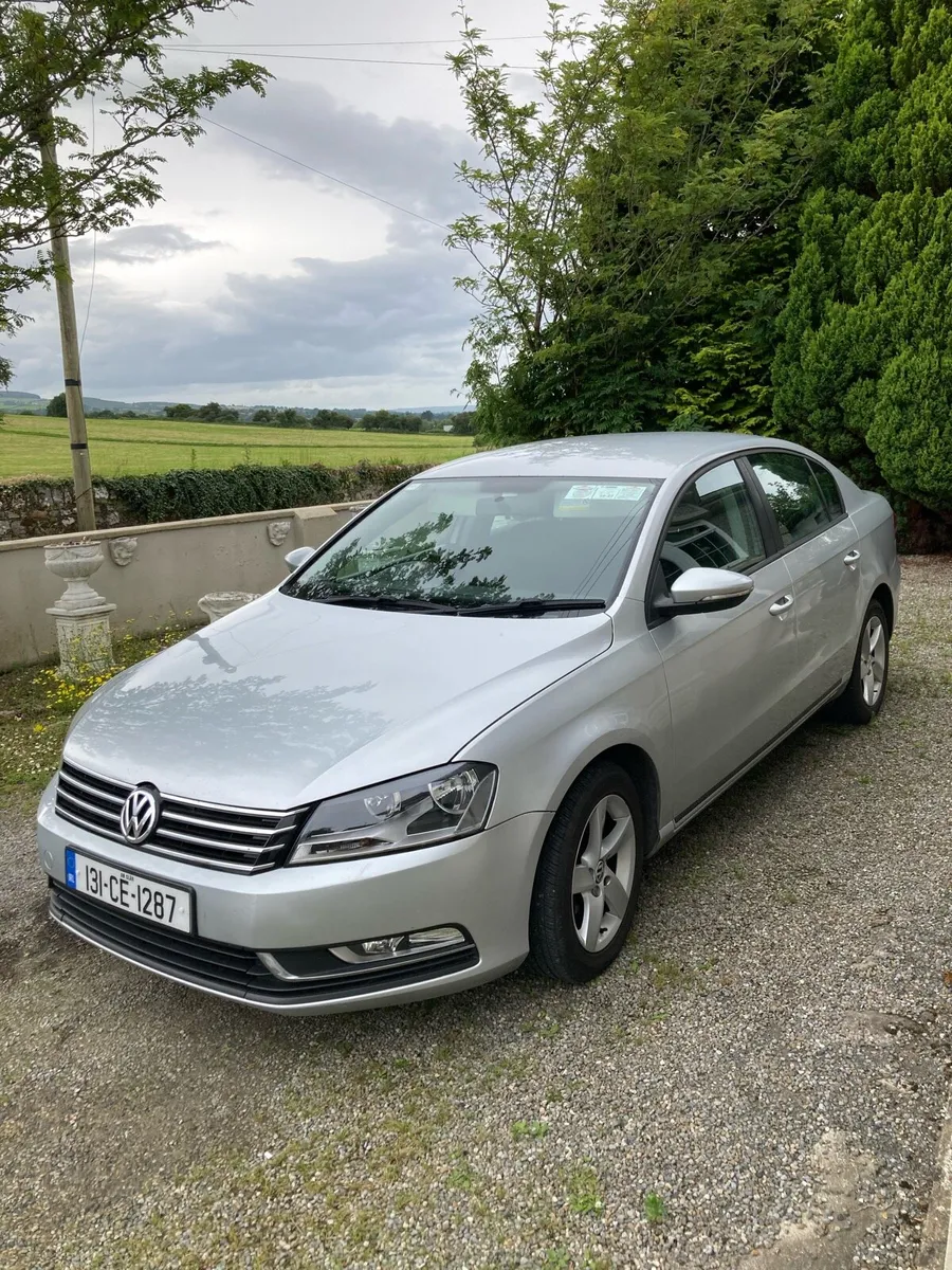 Volkswagen Passat - Image 1