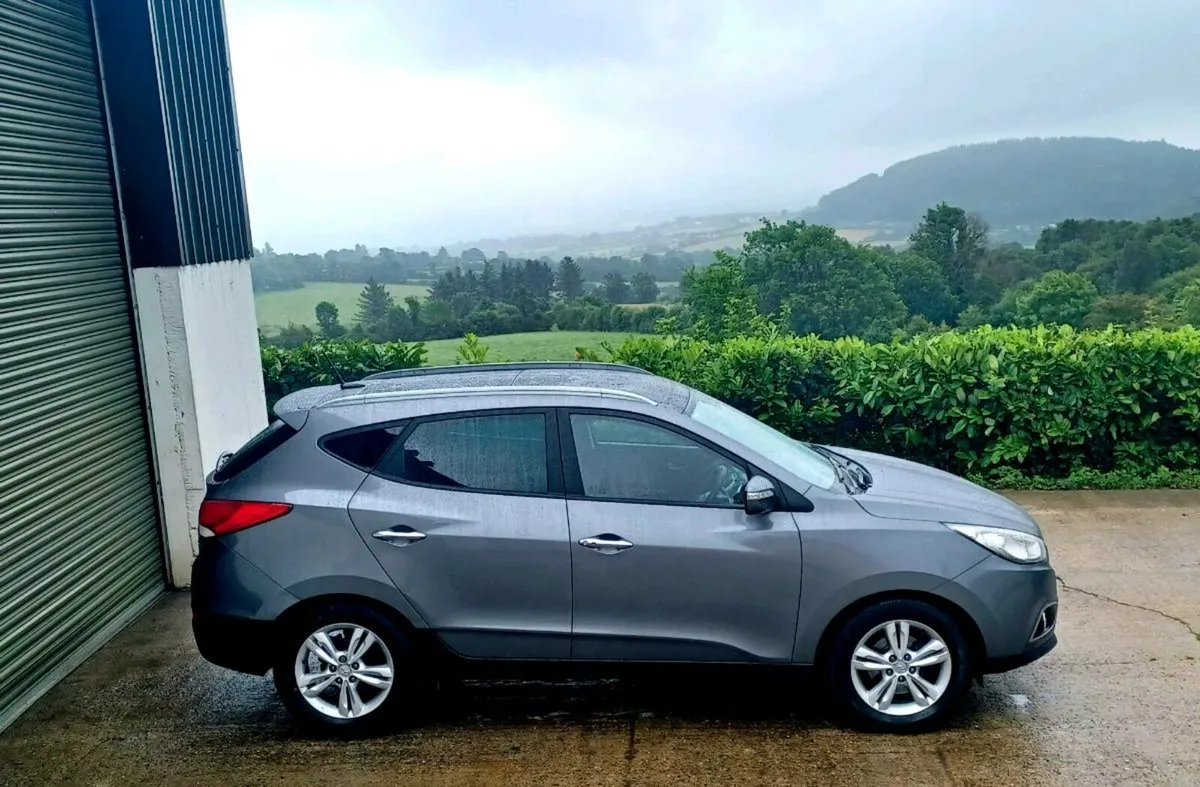 2012 HYUNDAI IX35 1.7 DIESEL ☆ IMMACULATE ☆ - Image 2