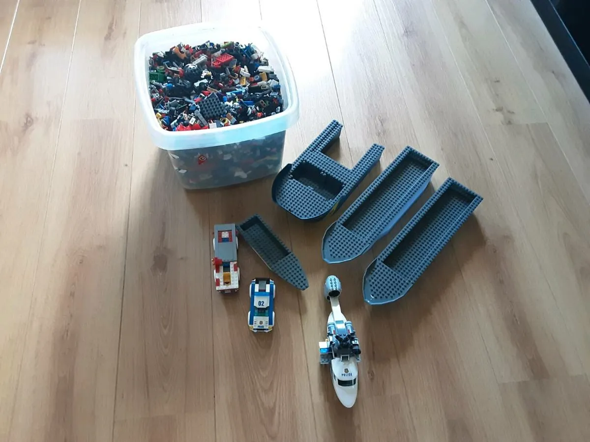 Huge Bundle Of Lego - Image 1