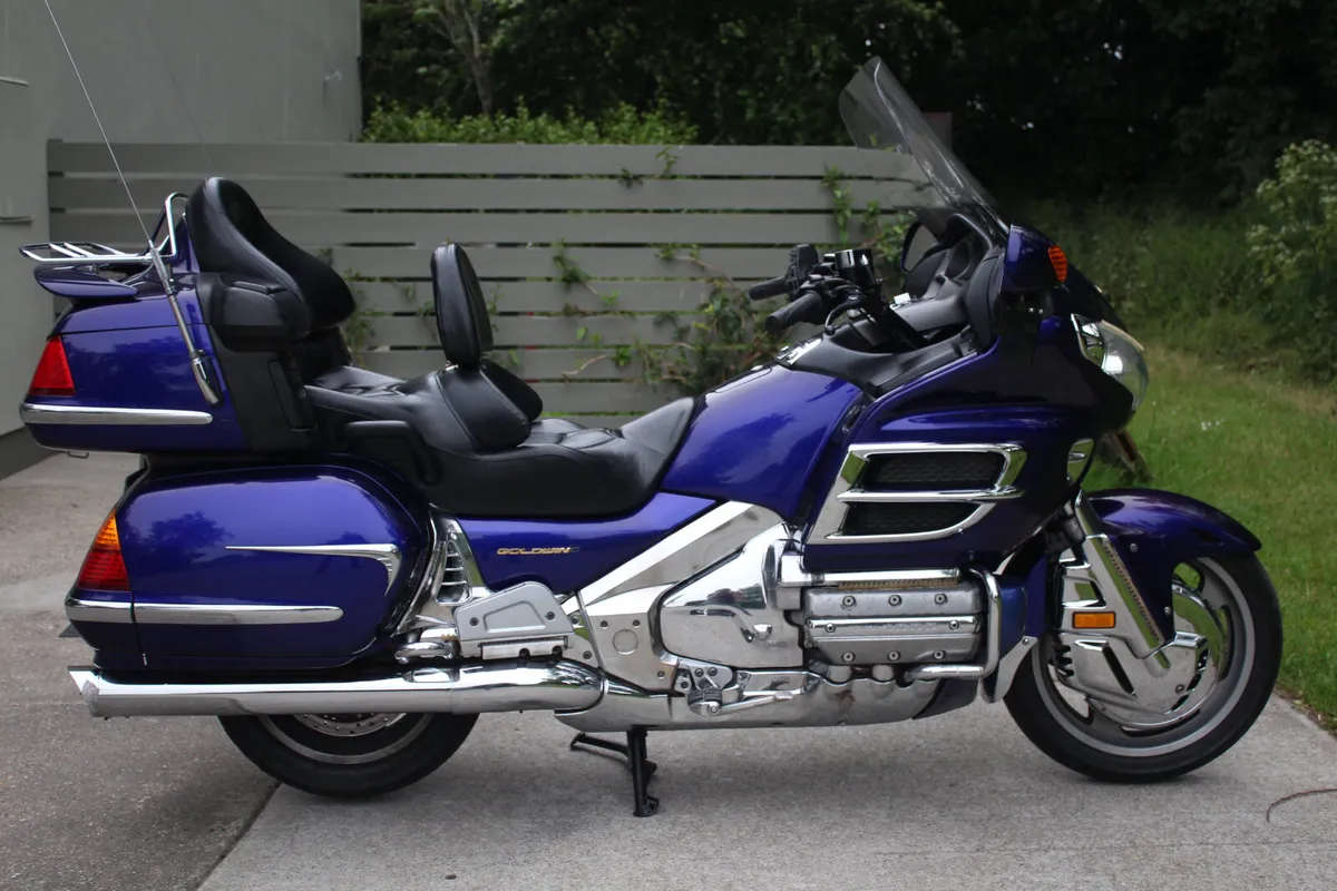 2002 Honda GL1800 Goldwing - Image 1