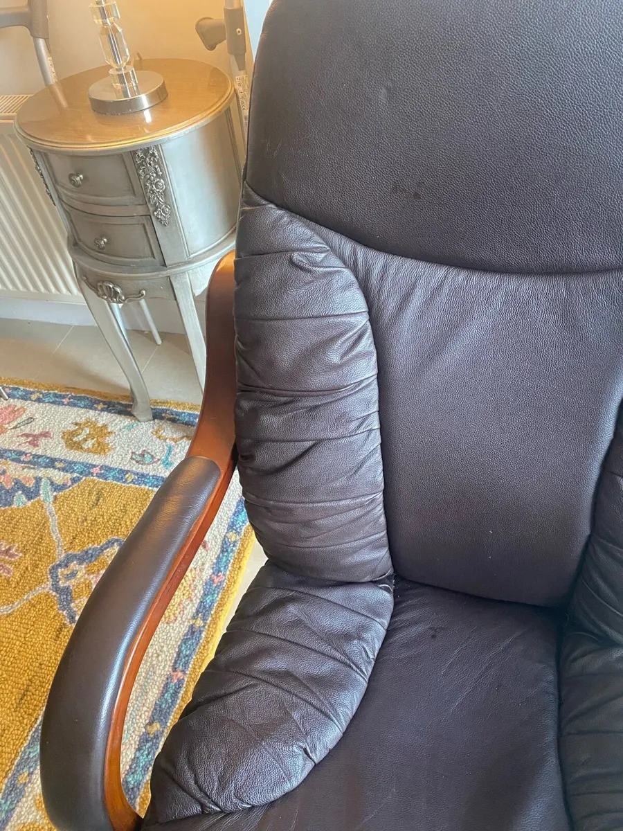 Orthopaedic chair - Image 4