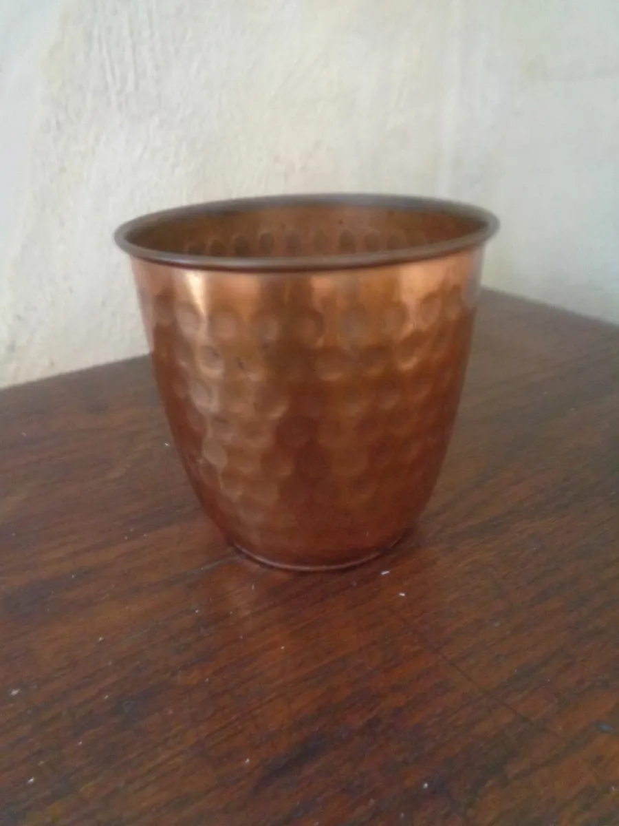 Vintage Hand Hammered Copper Container for Sale - Image 1