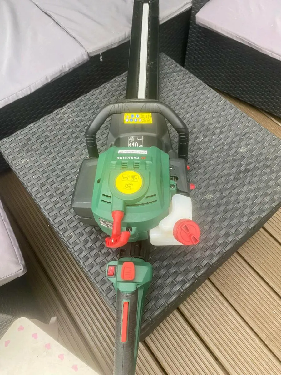 Hedge trimmer brand new - Image 1