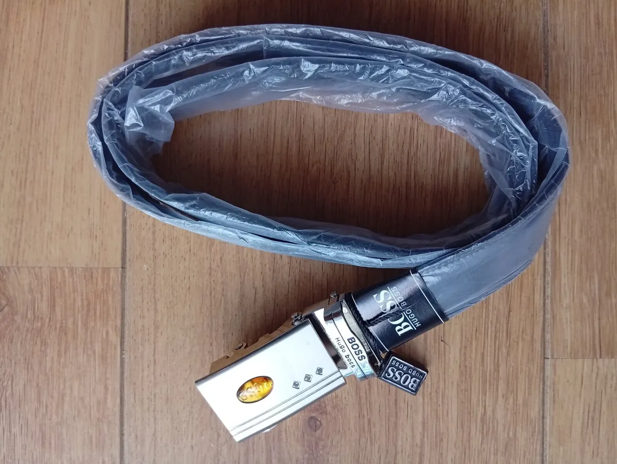 Hugo boss trouser belt - Image 1