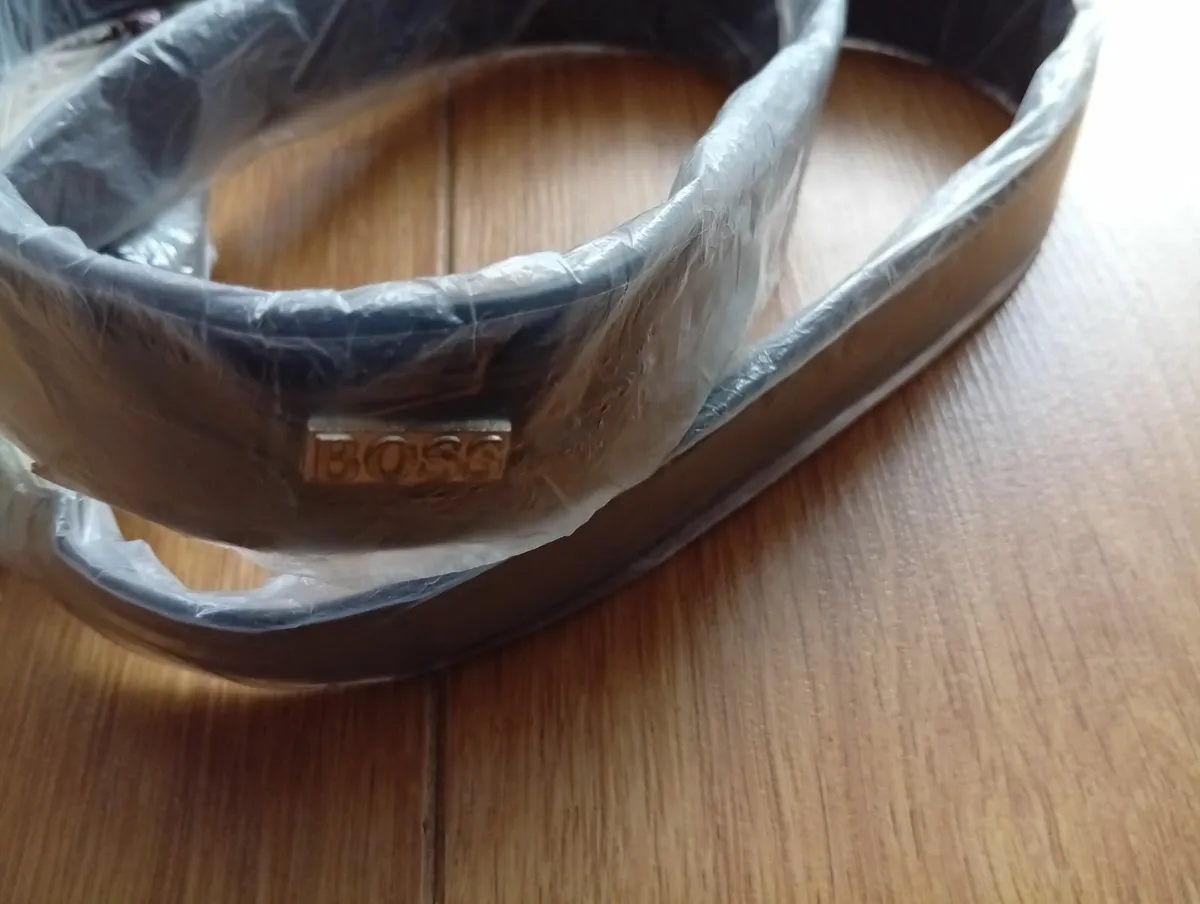 Hugo boss trouser belt - Image 3