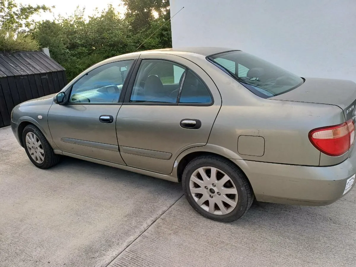 Nissan almera - Image 4