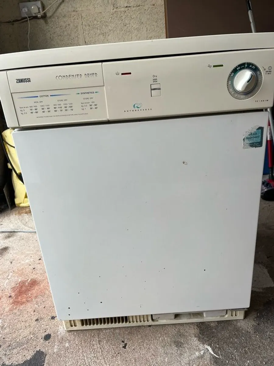 Zanussi condenser dryer - Image 1