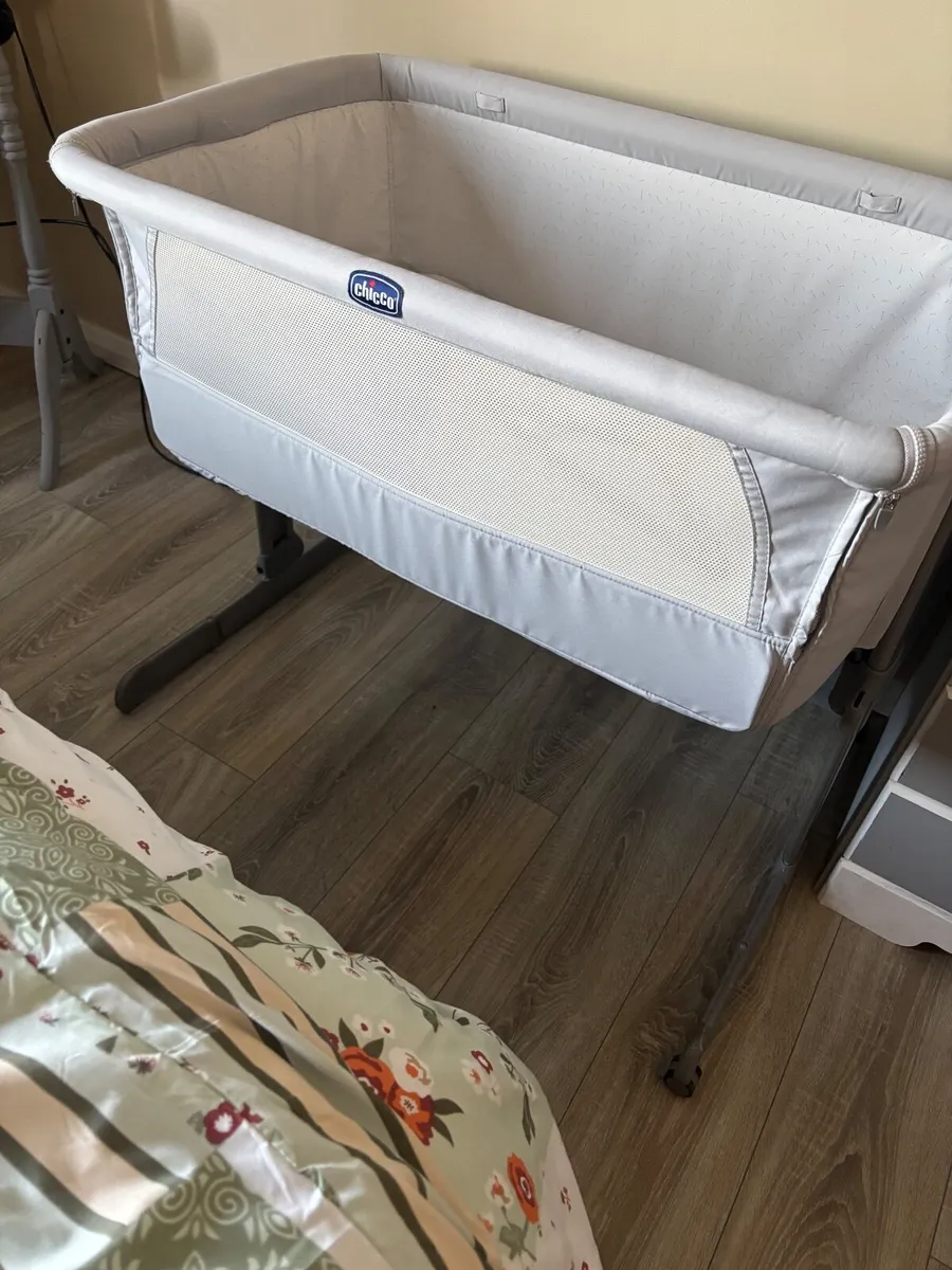 Baby cot/next to me crib - Image 3