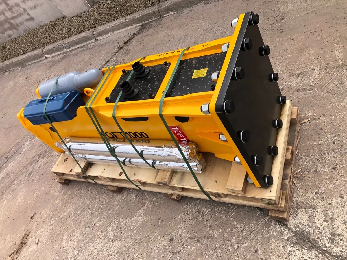 13 tonne rock hammer - Image 2