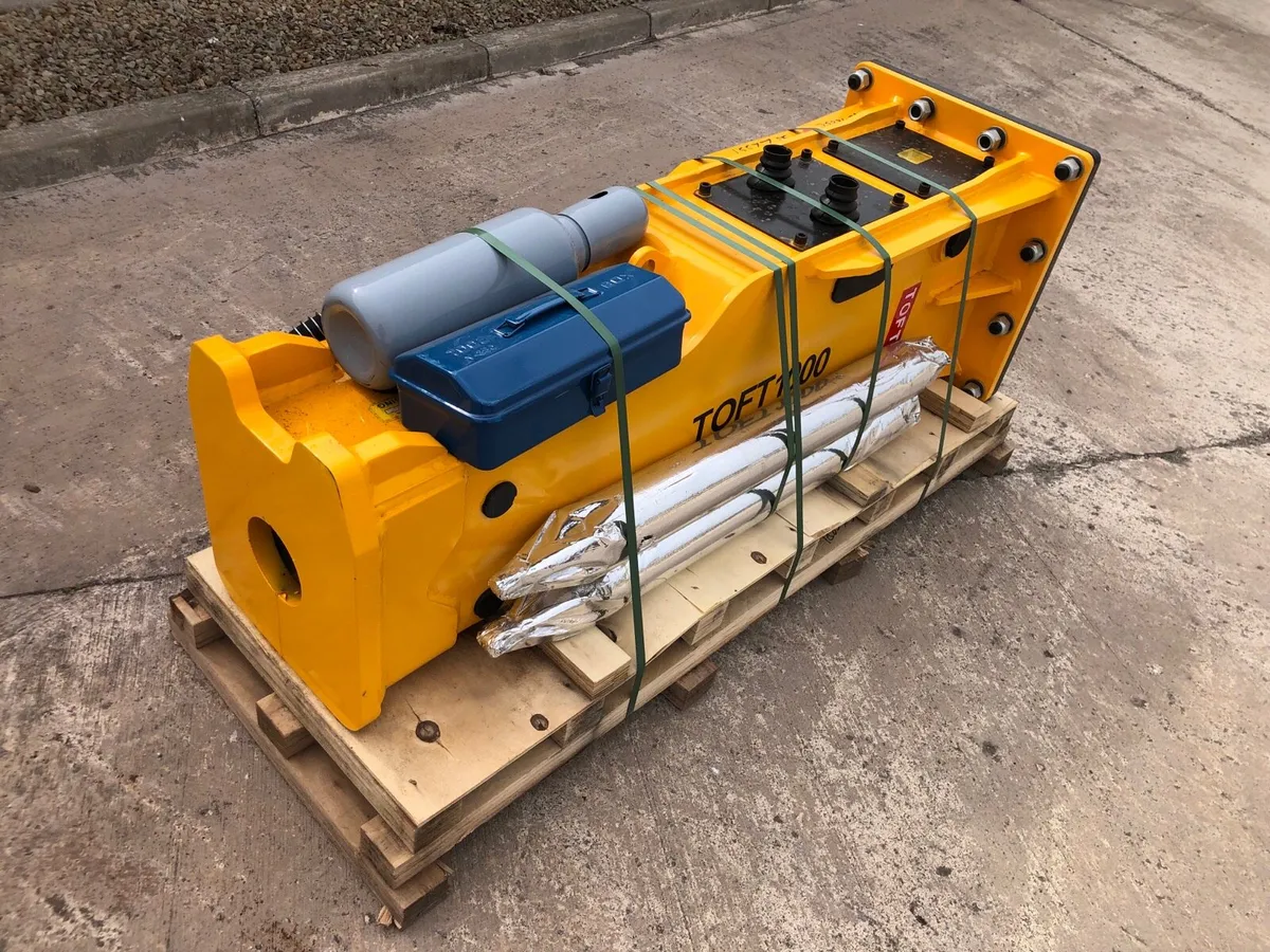 13 tonne rock hammer - Image 3