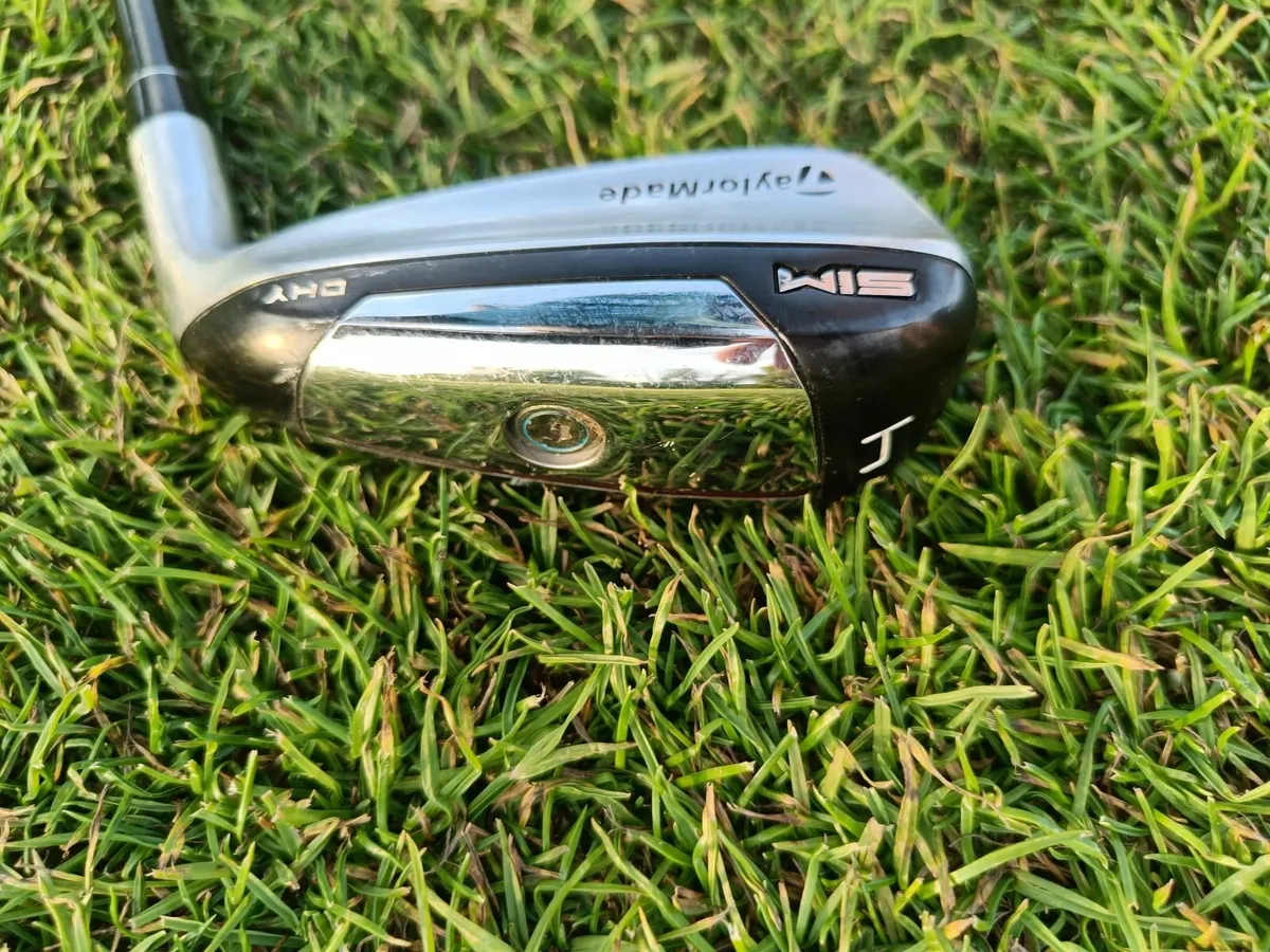 TaylorMade SIM DHY hybrid iron - Image 2