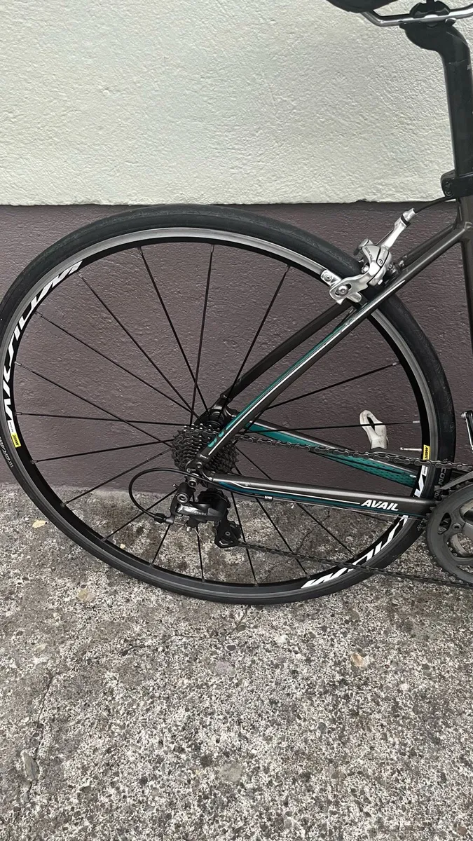 Giant Avail Road bike. - Image 3