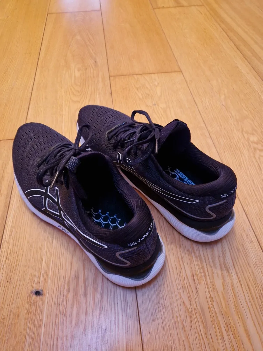 Asics gel nimbus 24 size 8 new - Image 3
