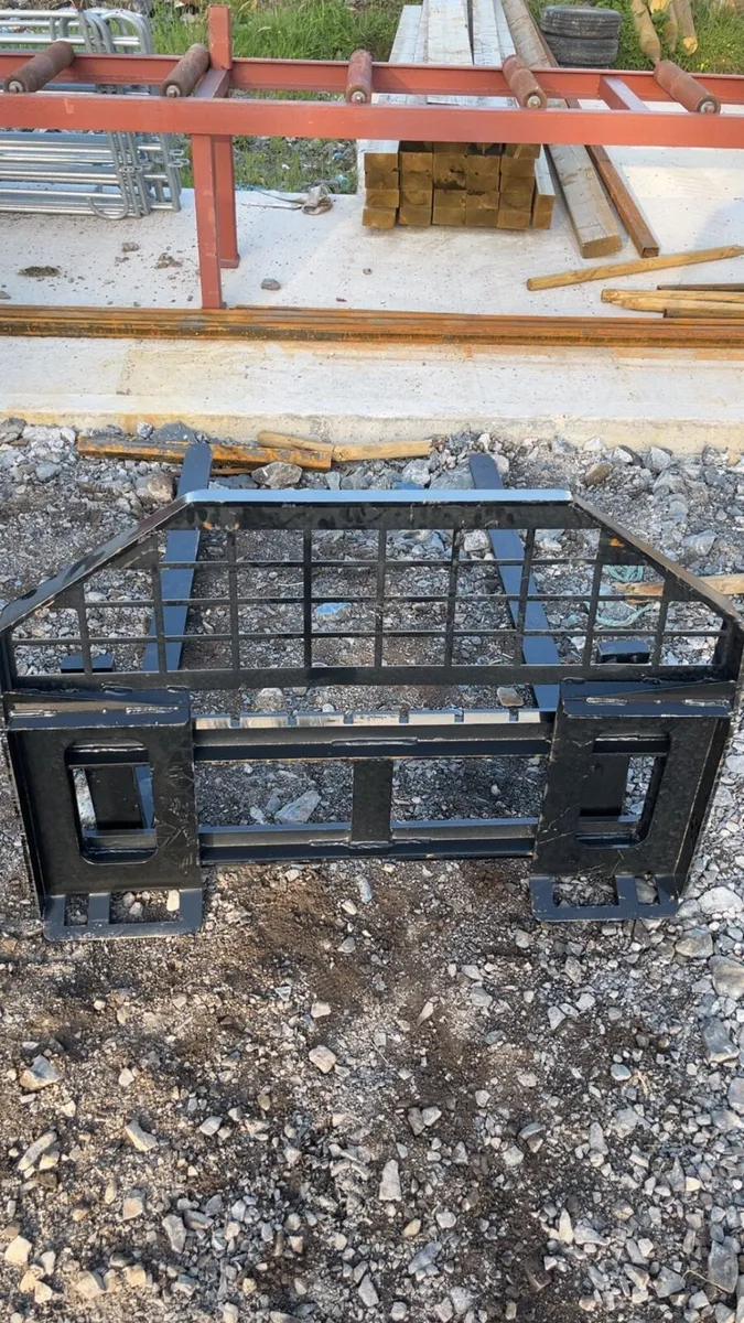 🔴Skid steer pallet forks -quick attach 🔴 - Image 1