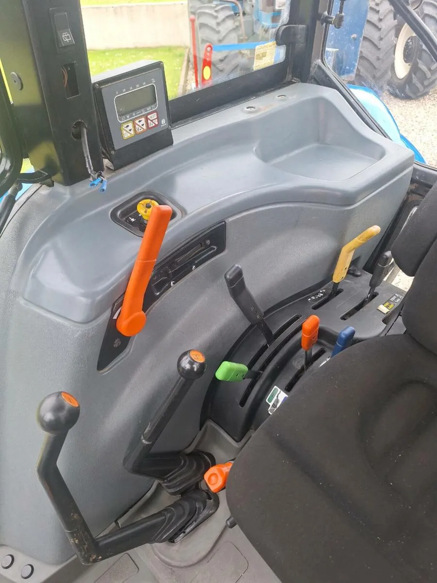 Tractor - Image 4