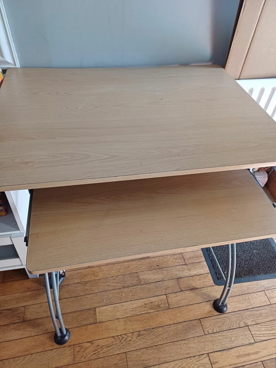 FREE Dining room table and chairs - Image 2