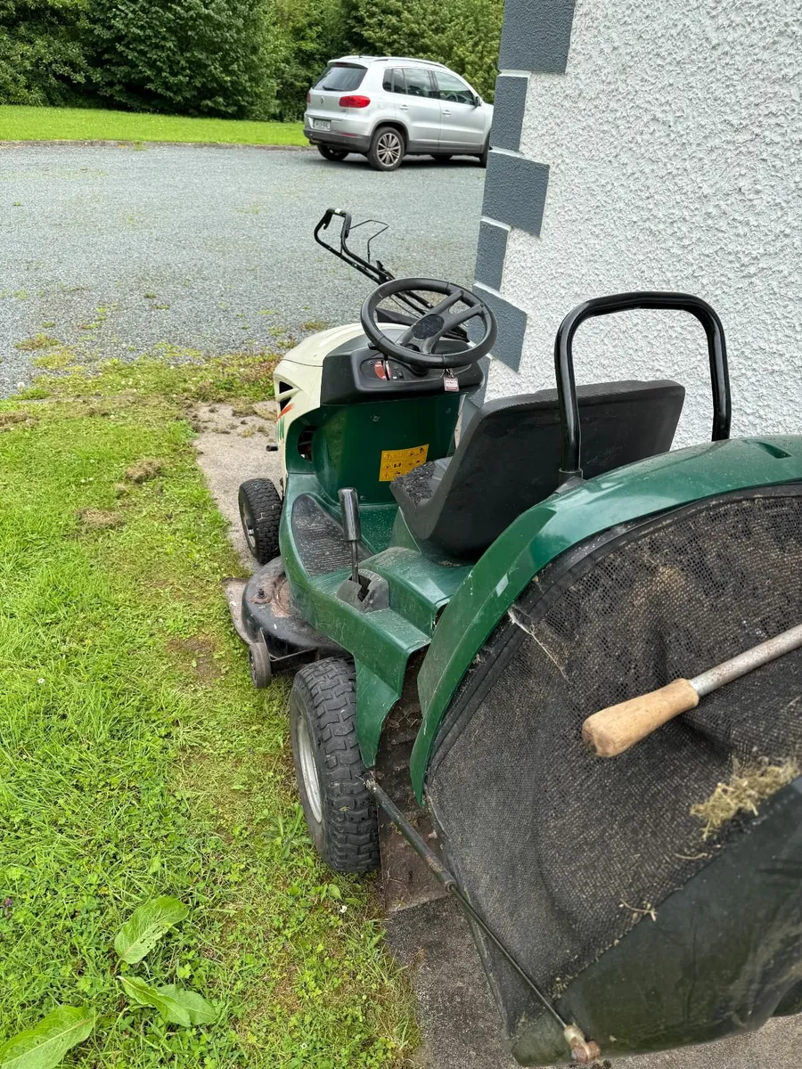 Ride on Lawn Mower - Image 2